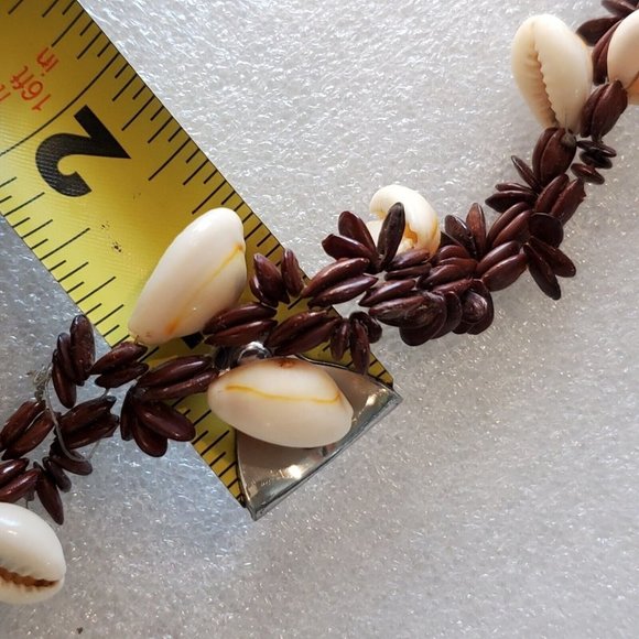 Vintage 70s Cream Cowrie Shell‎ Long Brown Seed Necklace Boho Beach Nautical - Picture 6 of 7